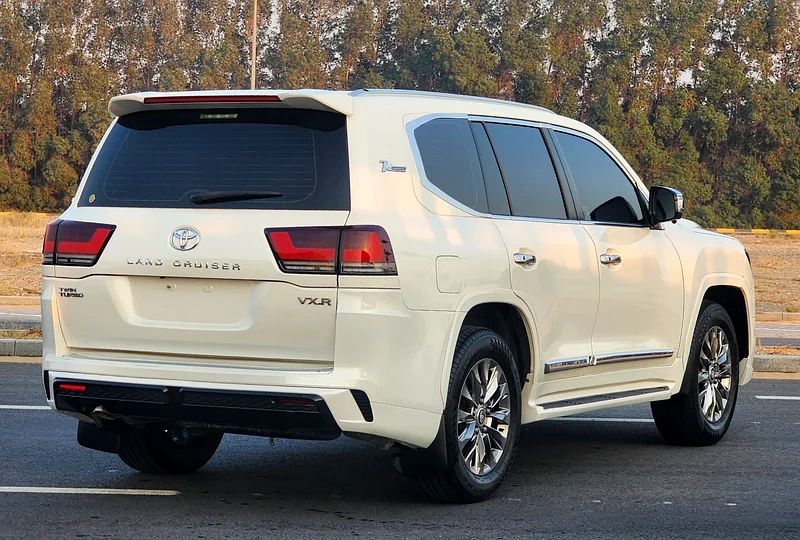 Toyota land cruiser vxr model 2014 upgrade 202363138718696963113