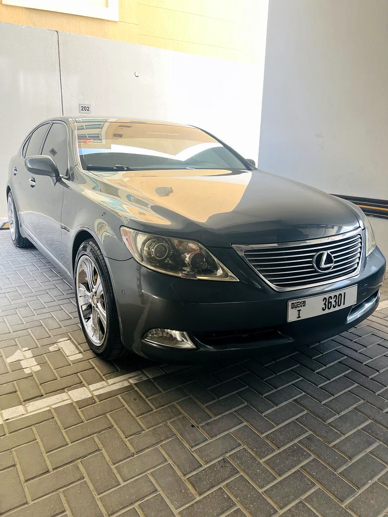 Lexus LS 460 well maintained63149580683139112