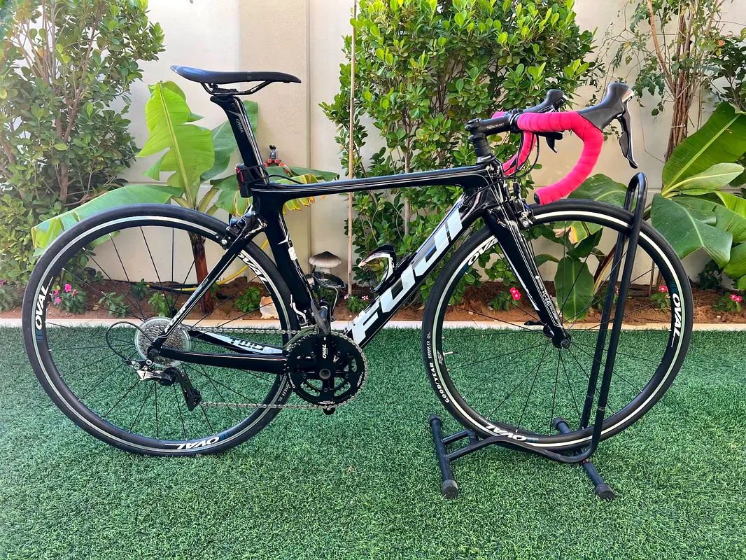 Fuji Carbon Road bike