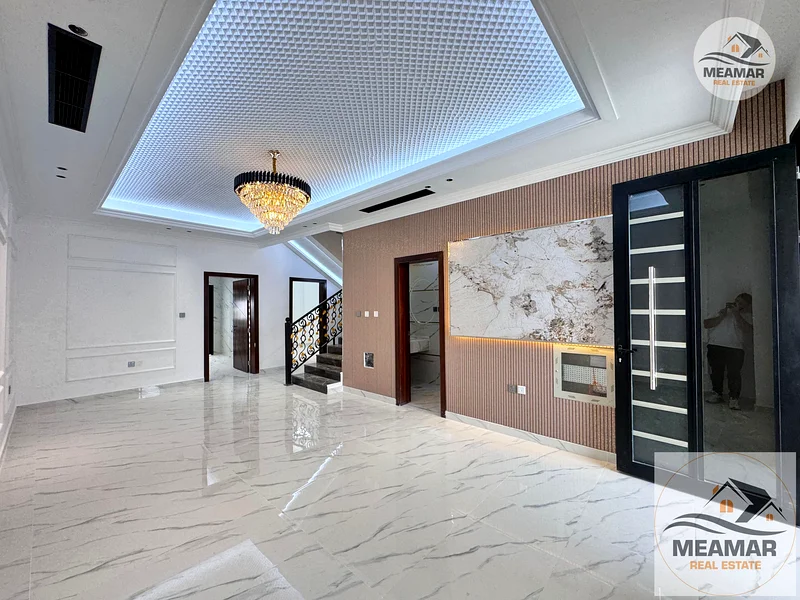 In Al Hailo villa, 5 rooms, excellent finishing63189105958275112