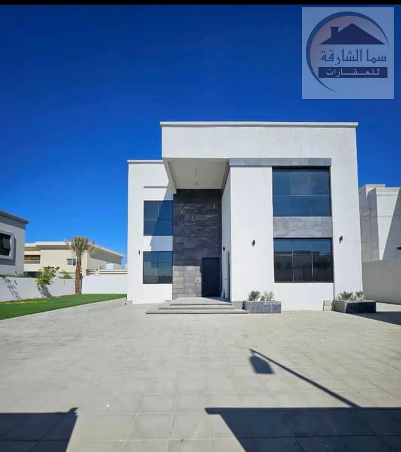 At the lowest price inside Al-Hawshi, a 10,000-square-foot modern villa for sale in a location close to the bridge and services63205334233091114