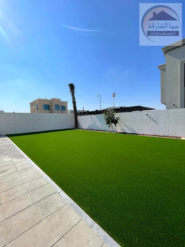 At the lowest price inside Al-Hawshi, a 10,000-square-foot modern villa for sale in a location close to the bridge and services63205334233091113