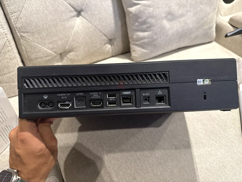 Xbox one console63173868734849111