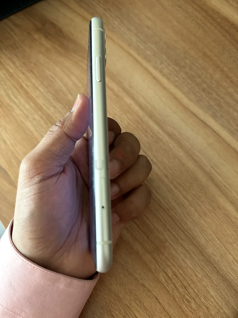 آيفون 1163181310575875111