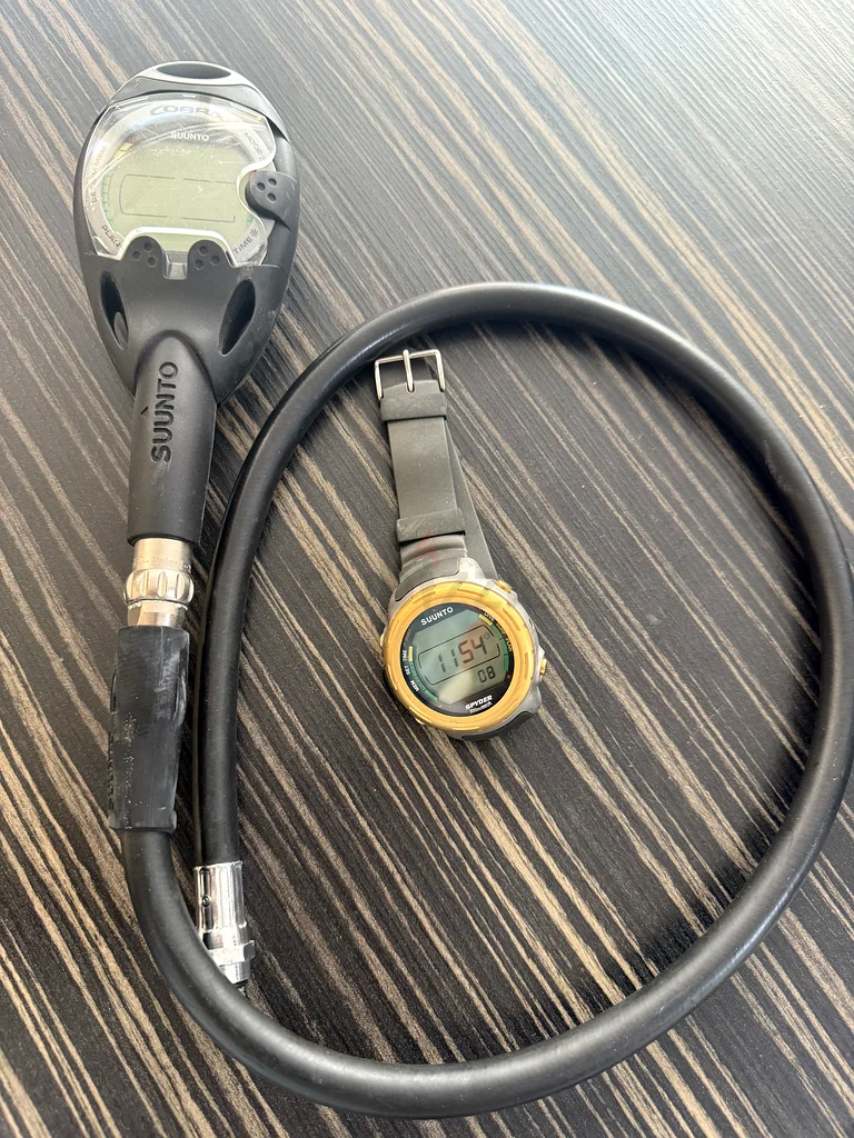 Diving Watch and computer63241658284163111