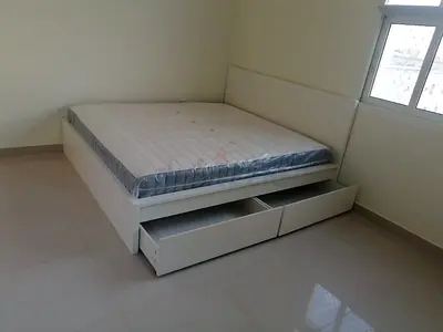 Ikea Malam king size bed 180/200cm bed with 2 storage drawers underneath and Ikea mattress
