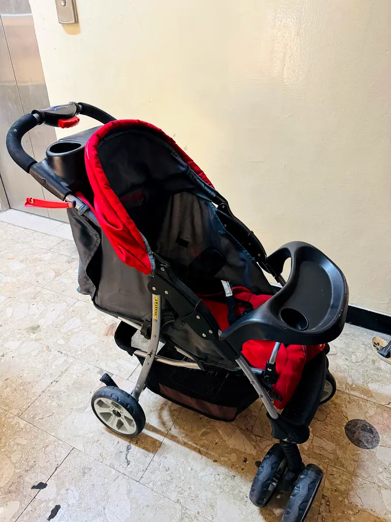Juniors Stroller in Excellent Condition63204849451009111