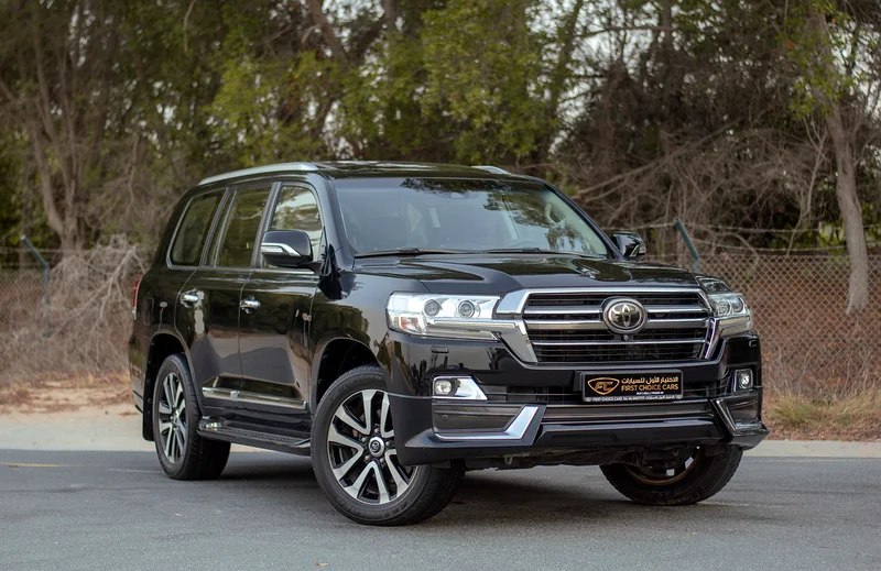 AED 3,705/month | 2019 Toyota Land Cruiser VXR | GCC Specs | REF#T8247763141656857475111