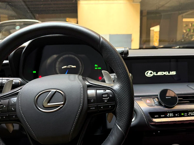 Lexus LC500 - Shorwoom Condition - Full Service History  - 2nd Owner63150023339266114
