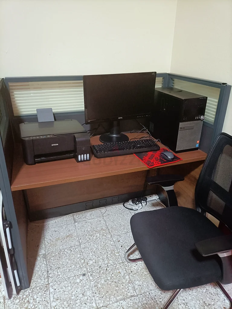 Desktop computer63255537979265112