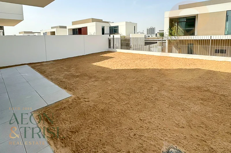 Brand New | 4 Bed + Maid | Bring Offer63762701990531113