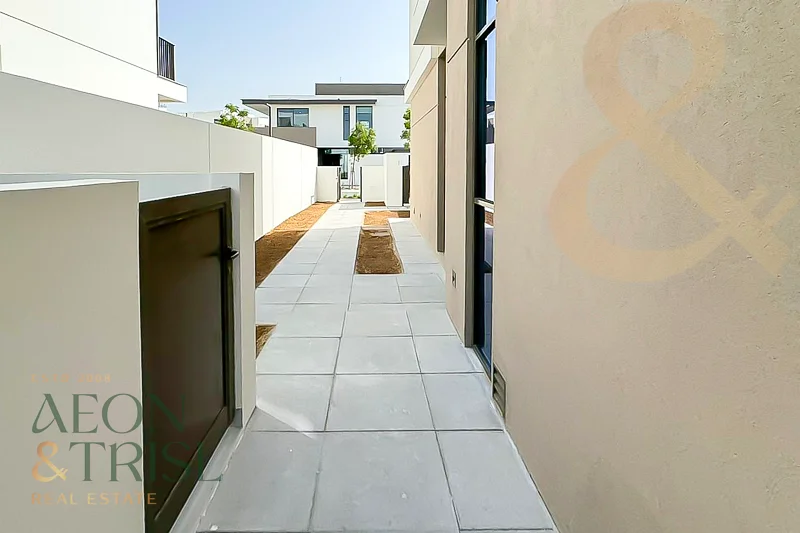 Brand New | 4 Bed + Maid | Bring Offer63762701990531114