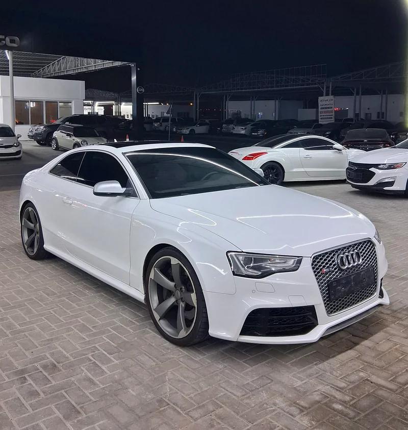 أودي RS5 دول الخليج 2015، بجميع الخيارات، بحالة ممتازة، ملكية فردية، وصيانة جيدة63168971386626112