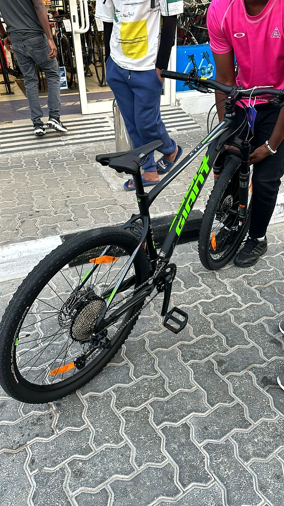 GIANT BICYCLE XTC SLR 27.563169471120898114