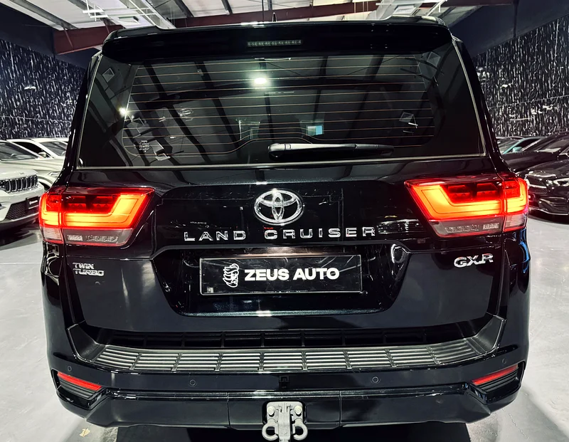 Land Cruiser GXR  – Model 2024 | GCC Specs | 409 TT | 5-Year Warranty  4-Year Service Al Futtaim63158340024193113