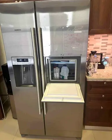 Siemens New Model Refrigerator with Water Dispenser Ice Maker