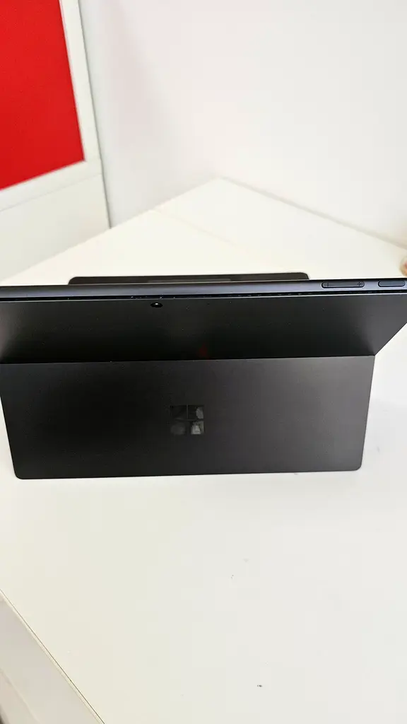 Microsoft Surface Pro 9 WITH KEYBOARD63256071626113115