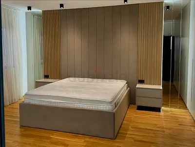 Luxurious bed room set