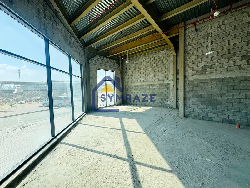 HUGE RETAIL SPACE WITH ESCALATOR | PRIME LOCATION63616025180802114