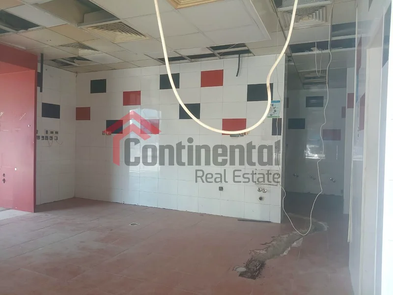 معرض للإيجار في الشارقة | المجاز 163816451927425111