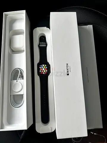 Brand new Apple watch S3 space gray 38mm original 100% gps+cellular new with new battery 100%