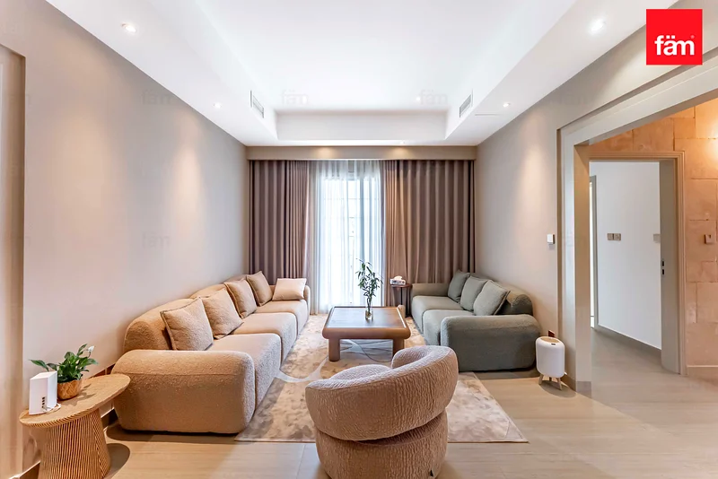Negotiable | Fully Upgraded | Furnished | Vot63925741794690112
