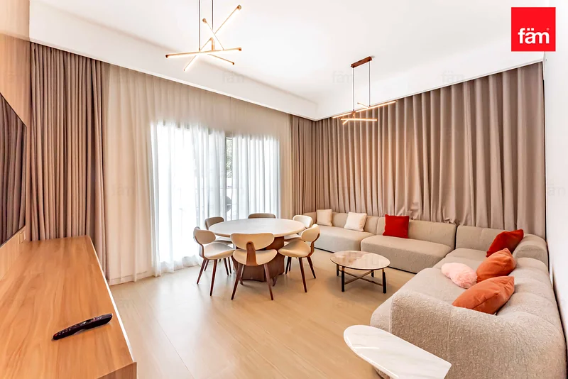 Negotiable | Fully Upgraded | Furnished | Vot63925741794690113