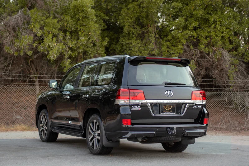AED 3,705/month | 2019 Toyota Land Cruiser VXR | GCC Specs | REF#T8247763141656857475114