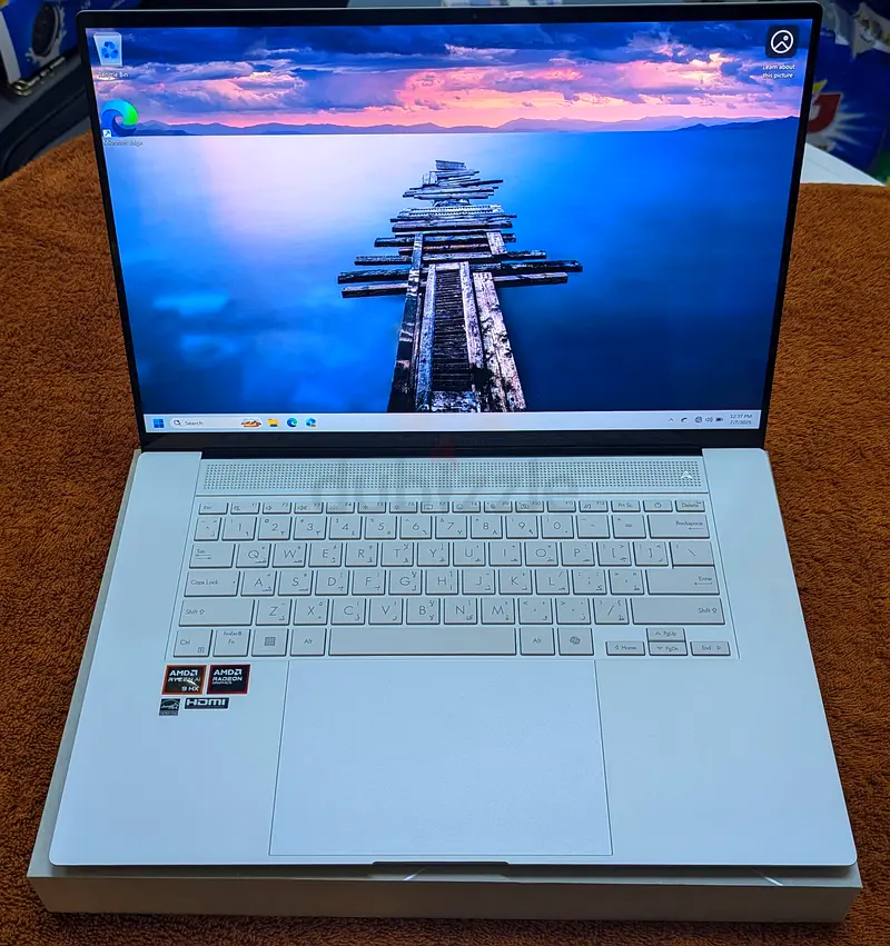 ASUS Zenbook S16 16 OLED | معالج Ryzen AI 9 | ذاكرة وصول عشوائي سعة 32 جيجابايت | وحدة تخزين صلبة سعة 2 تيرابايت | مارس 2025