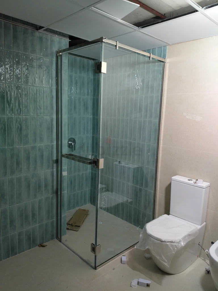 Modern Bathroom Shower Setup for Sale!63221848438785111
