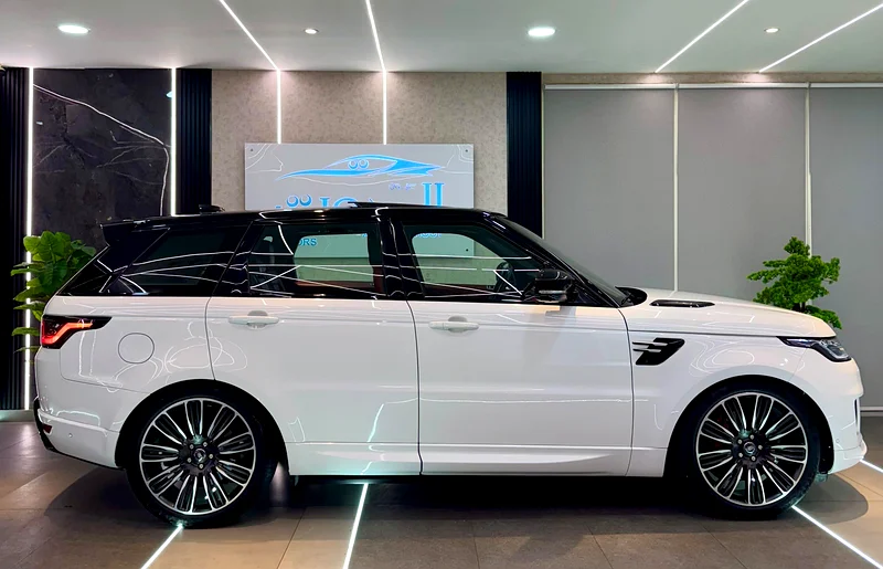 AUTOBIOGRAPHY KIT RANGE ROVER SPORT || GCC II FULLY LOADED || PANORAMIC || SCREENS || ONLY 98K MILES63177939268481113