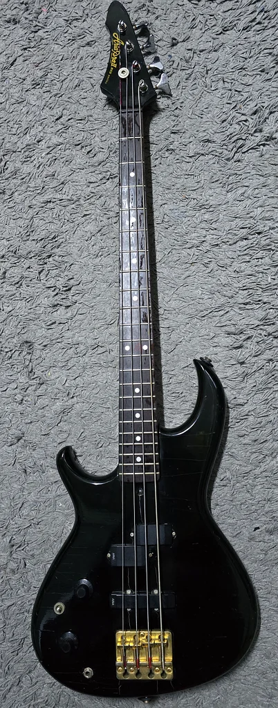 Aria pro lefthanded bass guitar632272761923851126