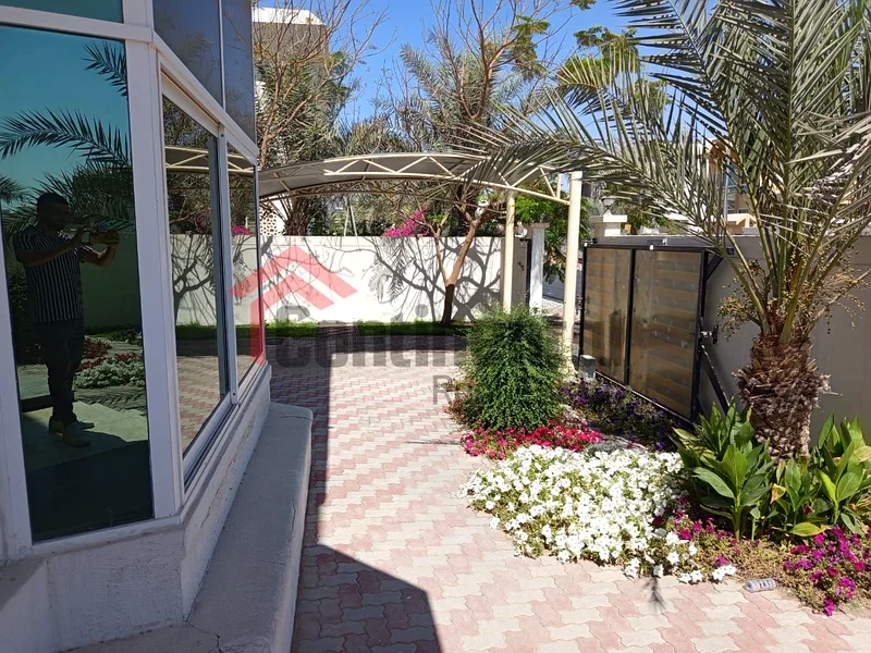 فيلا رائعة للإيجار في موقع متميز63300931233666112