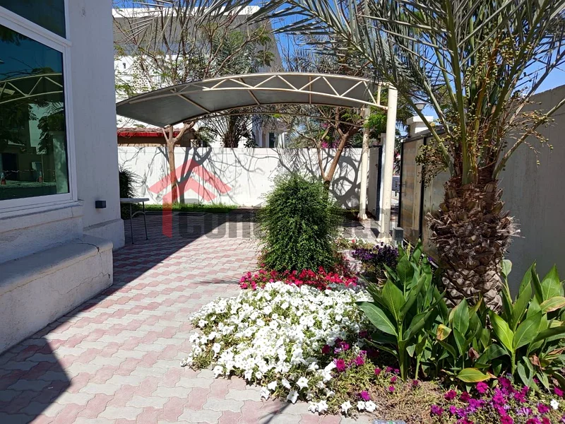 فيلا رائعة للإيجار في موقع متميز63300931233666111