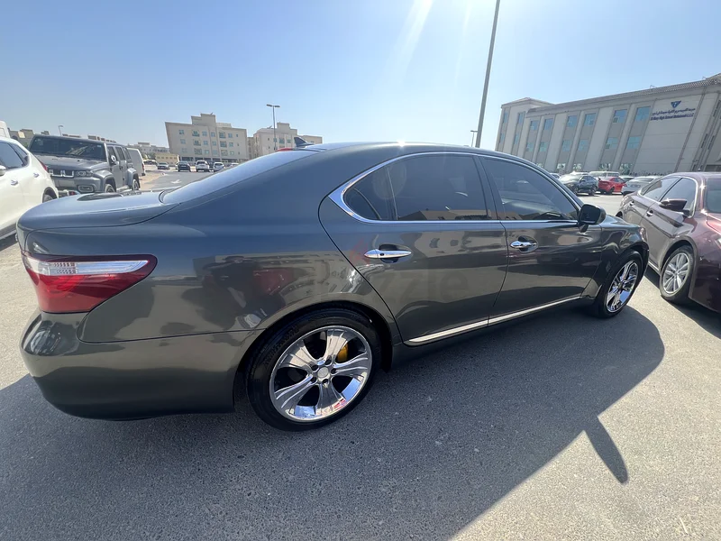 Lexus LS 460 well maintained63149580683139113