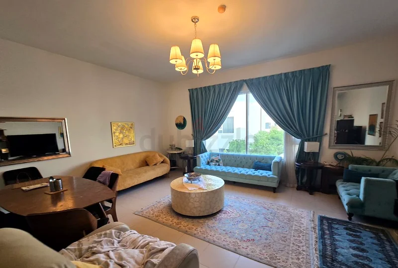 Direct from owner- 2 bed Corner Unit (NO AGENT COMMISSION)63161534075395111