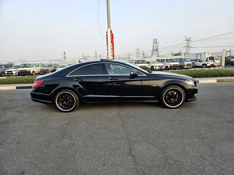 MERCEDES BENZ CLS350 V6 AMG PACKAGE63164769396865113