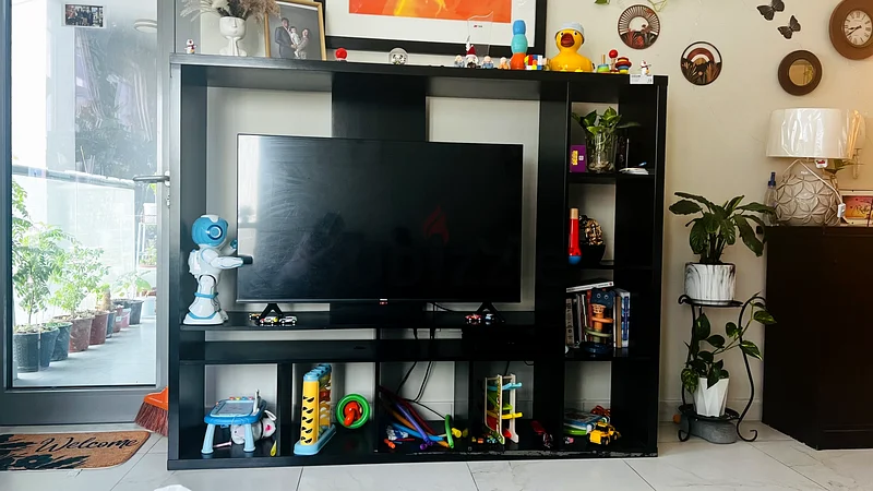 Tv unit63179390473985111