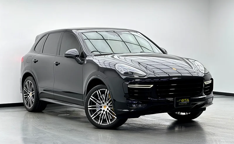 2016 Porsche Cayenne Turbo S, Service History, Carbon Fiber Interior, Excellent Condition63150022930947112