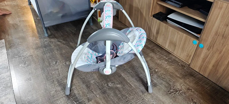 أرجوحة / هزاز للأطفال الرضع من جونيورز63205364055682111