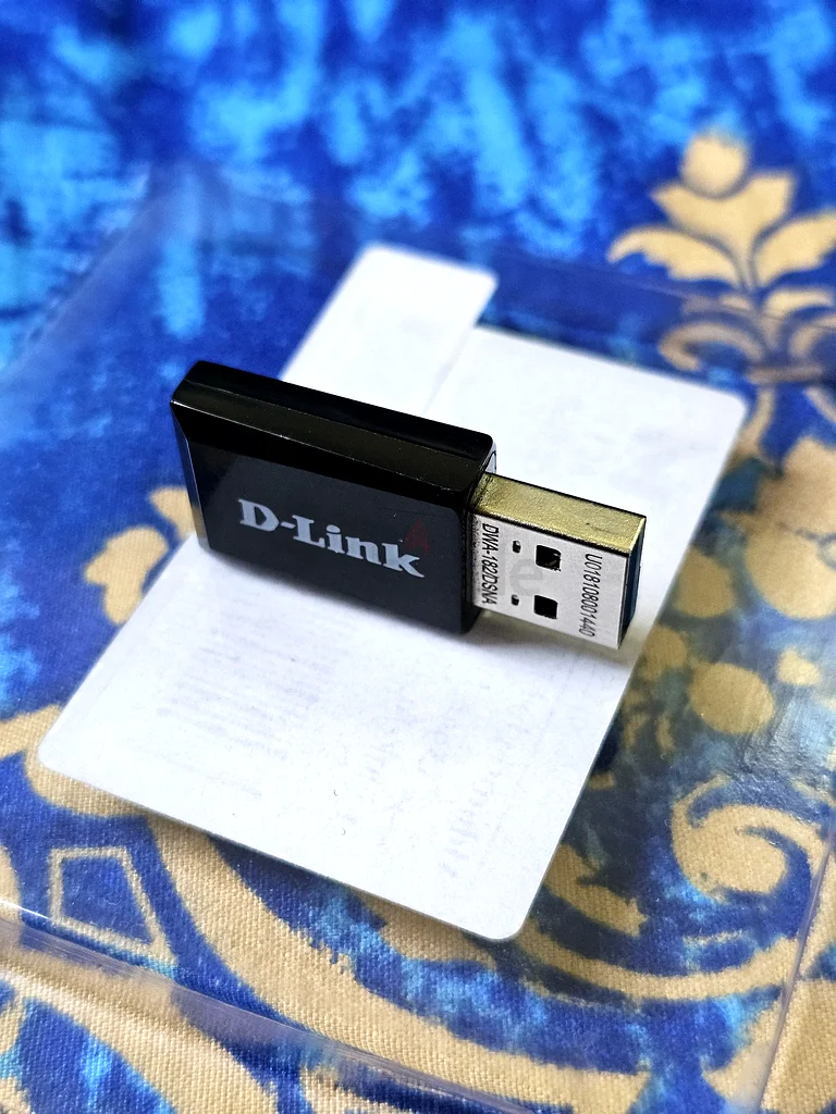 محول واي فاي لاسلكي من D-Link AC1300 عبر منفذ USB63255525372675114