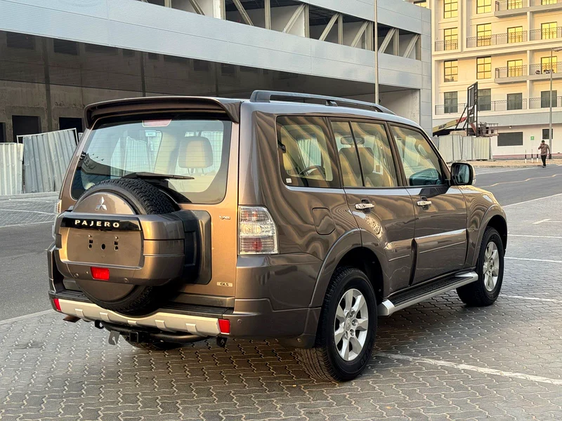 Mitsubishi Pajero 2013 Gcc specs full option original paint63152749661313113
