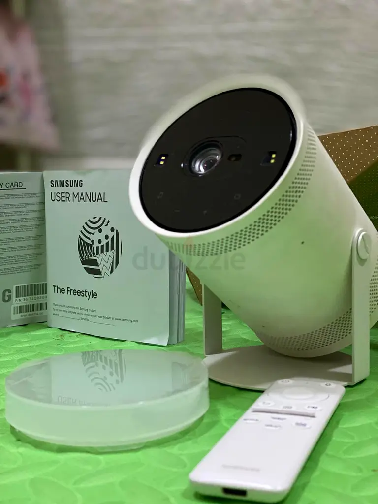 Samsung projector for URGENT SALE!!!