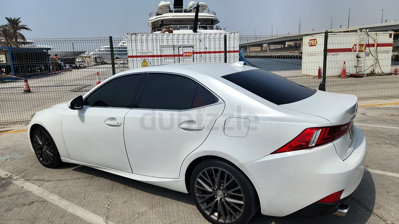 LEXUS IS 300 3.5L MODEL 2016 Canadian Specs 168,000 KM (Owner)63137800363907111