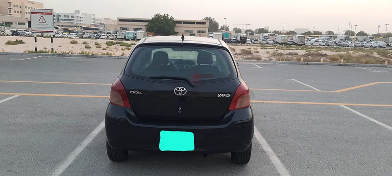 تويوتا ياريس منطقة الخليج 1.3 لتر محرك 2009 أميال قليلة لا توجد حوادث حالة ممتازة63147210142593113