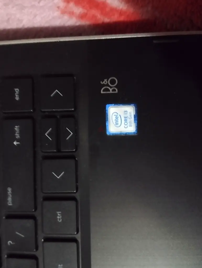 Sleek HP Laptop - Perfect for Work and Play!63254993750786112