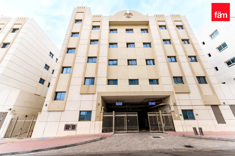 مجمع عمالة ملكية للسكان المحليين ودول مجلس التعاون الخليجي63823285214081110