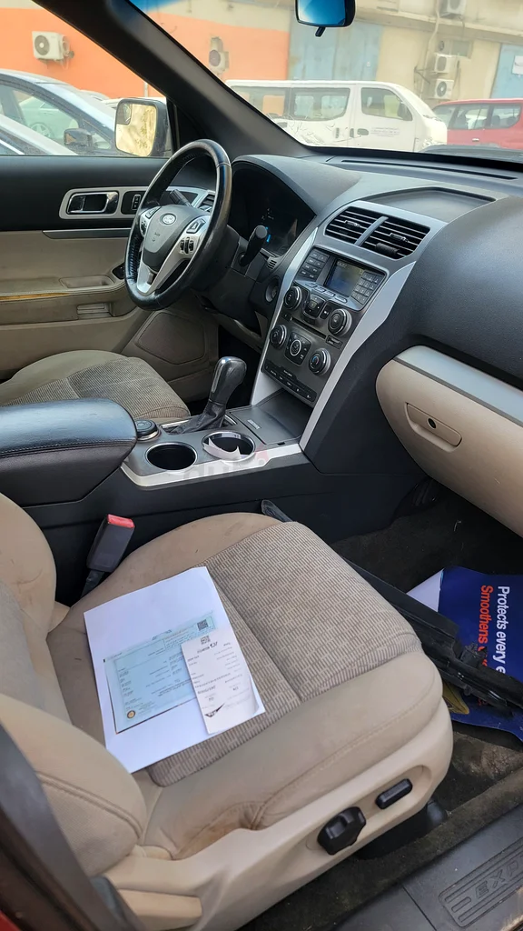 Ford Explorer 201463148645601922112