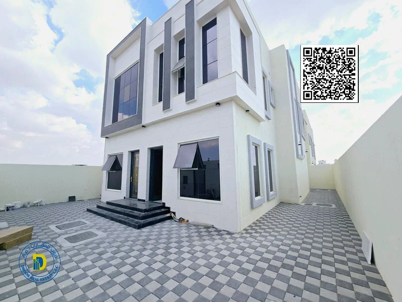5 bedroom villa with roof. The price includes registration and ownership fees. It is located in a p631886366092821125