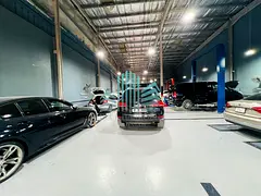 READY TO MOVE-IN WITH OFFICES AND HIGH CEILING